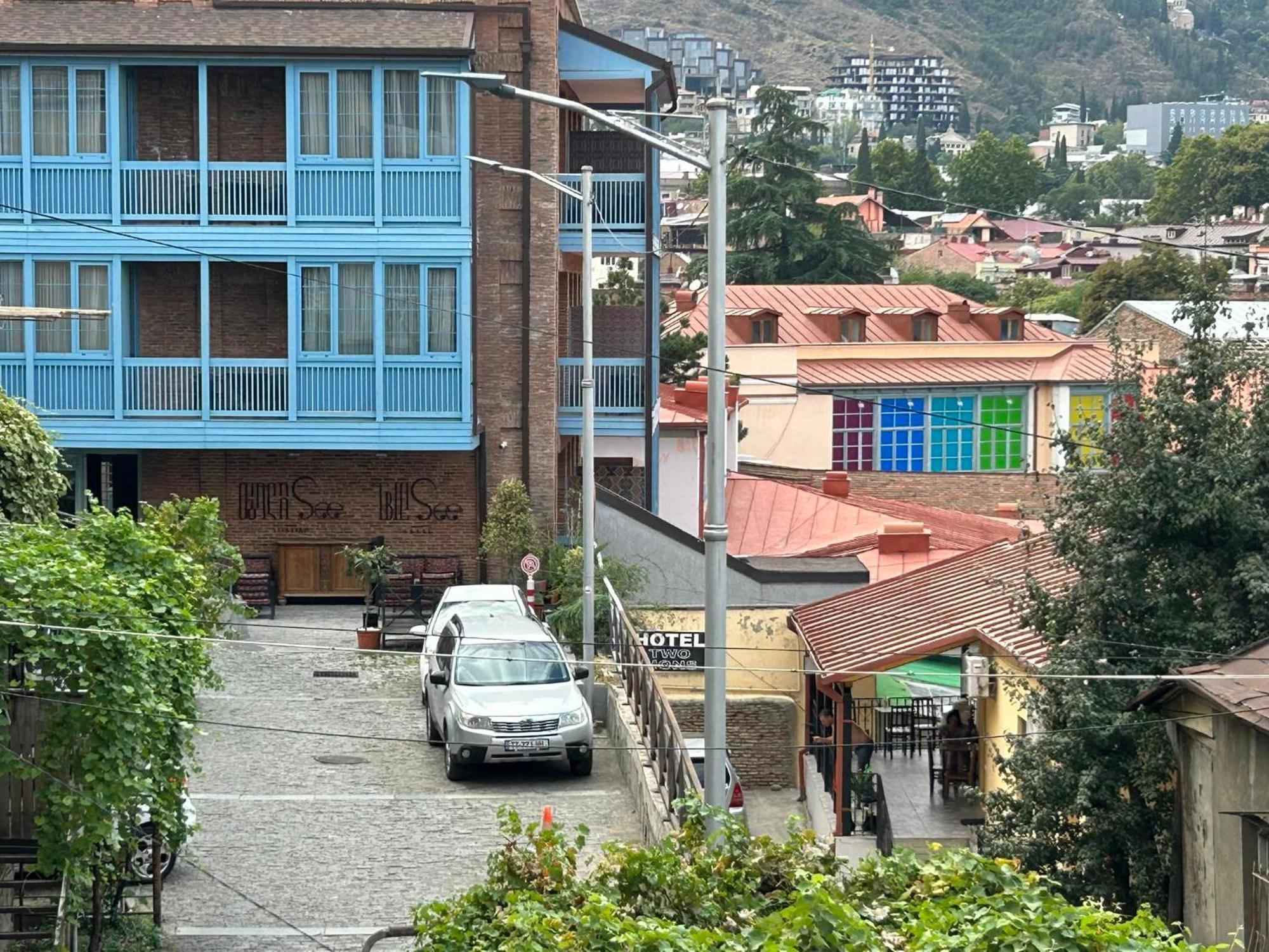 Two Lions Hotel Tiflis Dış mekan fotoğraf