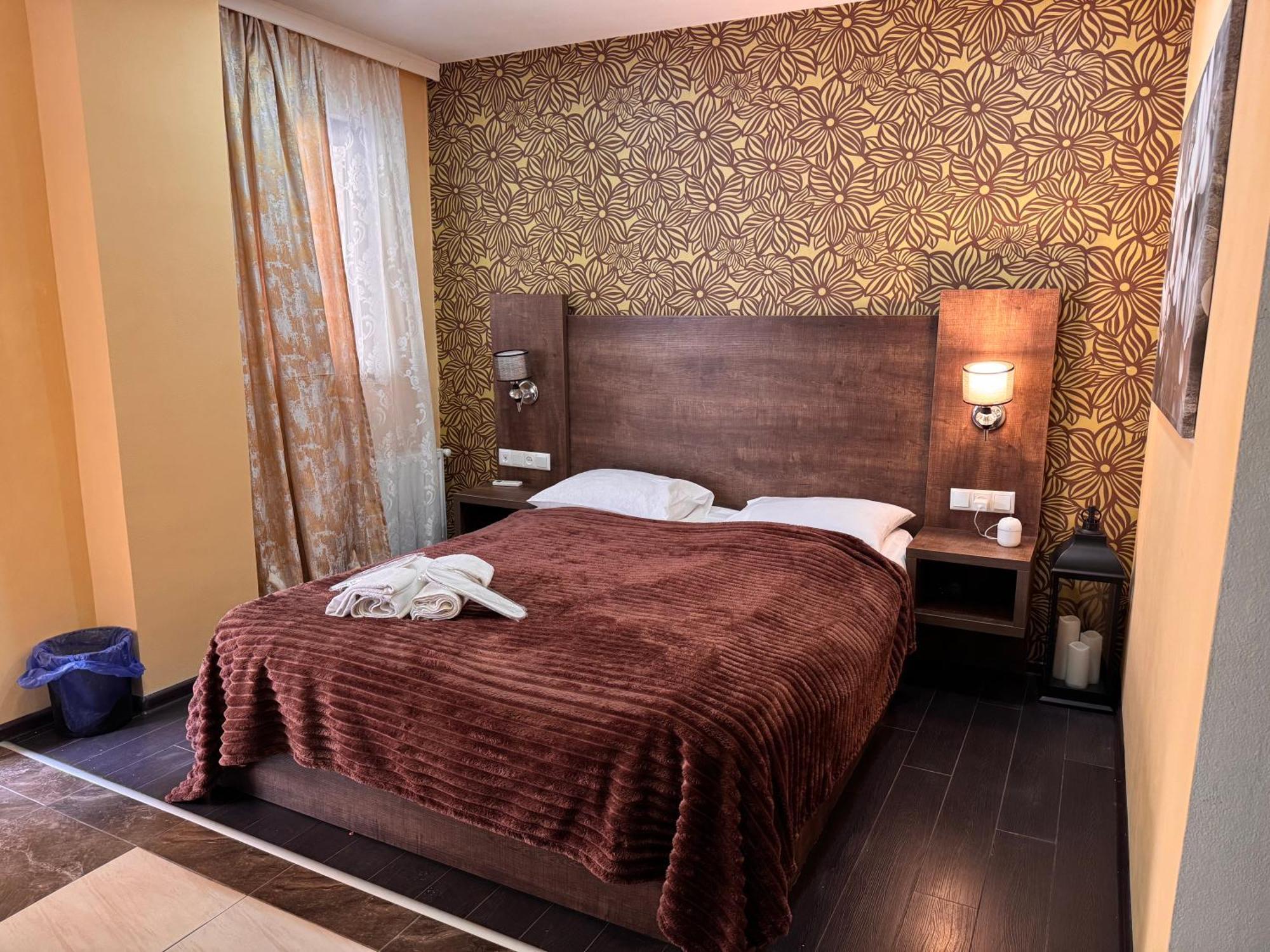 Two Lions Hotel Tiflis Dış mekan fotoğraf